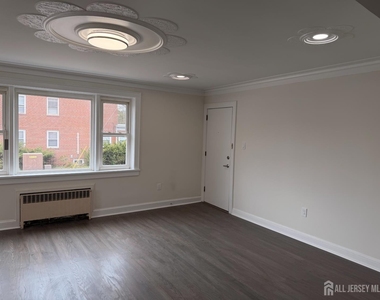 1020 Raritan Avenue - Photo Thumbnail 17