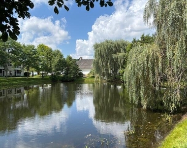 2736 S Knightsbridge Circle - Photo Thumbnail 16