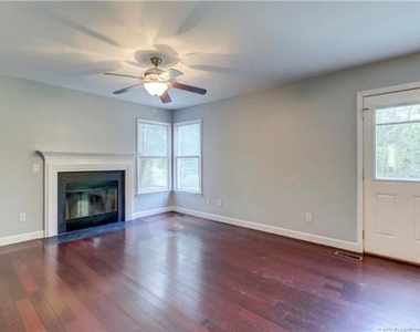 590 Stoney Creek Drive - Photo Thumbnail 4