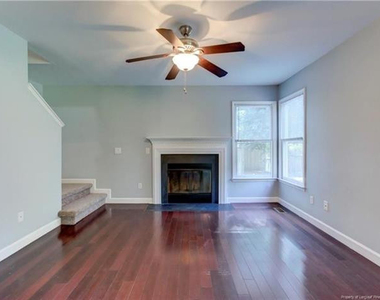 590 Stoney Creek Drive - Photo Thumbnail 5