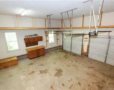 590 Stoney Creek Drive - Photo Thumbnail 20