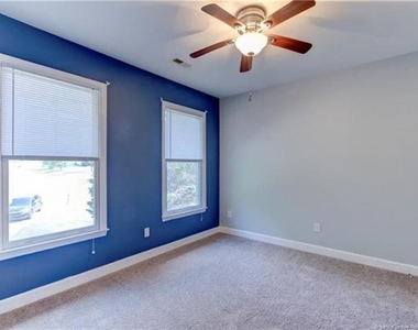 590 Stoney Creek Drive - Photo Thumbnail 15