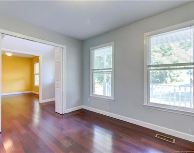 590 Stoney Creek Drive - Photo Thumbnail 2