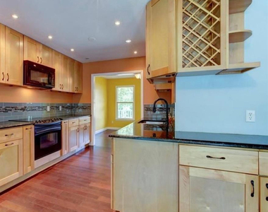 590 Stoney Creek Drive - Photo Thumbnail 9