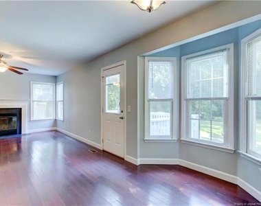 590 Stoney Creek Drive - Photo Thumbnail 7