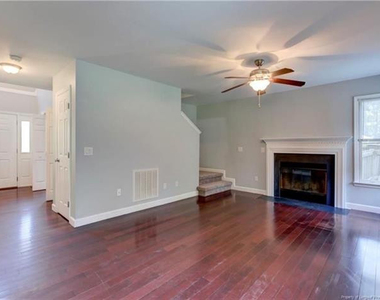 590 Stoney Creek Drive - Photo Thumbnail 6