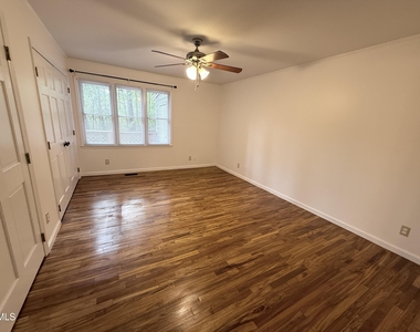 5544 Sharpe Drive - Photo Thumbnail 24