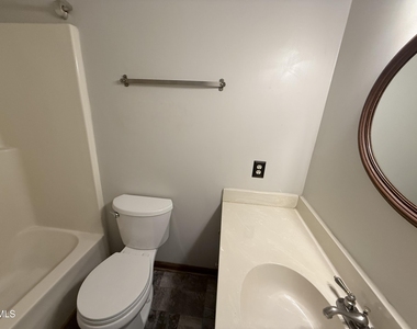 5544 Sharpe Drive - Photo Thumbnail 20