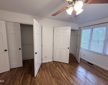 5544 Sharpe Drive - Photo Thumbnail 19