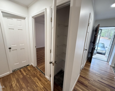 5544 Sharpe Drive - Photo Thumbnail 14