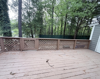 5544 Sharpe Drive - Photo Thumbnail 11