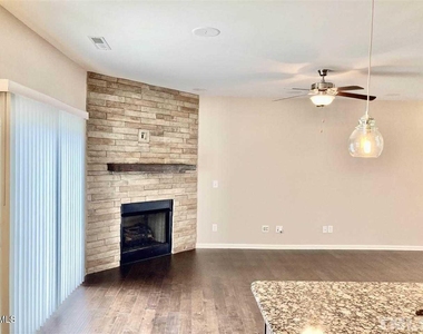 213 Churment Court - Photo Thumbnail 3