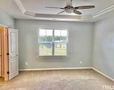 213 Churment Court - Photo Thumbnail 7