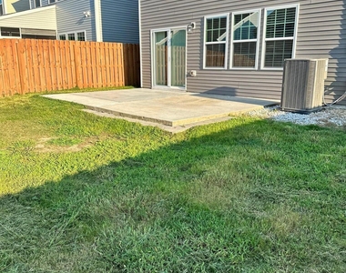 1026 Sweet Cream Court - Photo Thumbnail 31