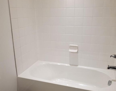 26 Colchester Court - Photo Thumbnail 5