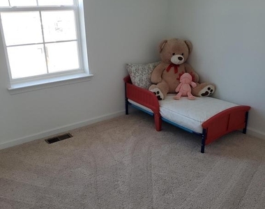 26 Colchester Court - Photo Thumbnail 18