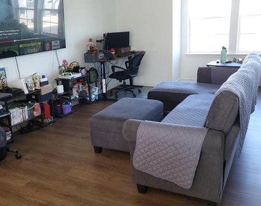 26 Colchester Court - Photo Thumbnail 10