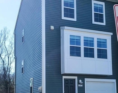 26 Colchester Court - Photo Thumbnail 21