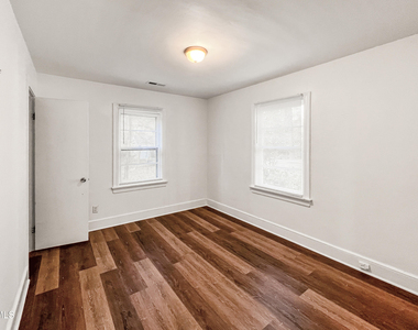 1800 Rosewood Avenue - Photo Thumbnail 5