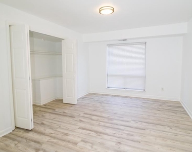 11602 Vantage Hill - Photo Thumbnail 14