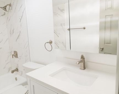 11602 Vantage Hill - Photo Thumbnail 16