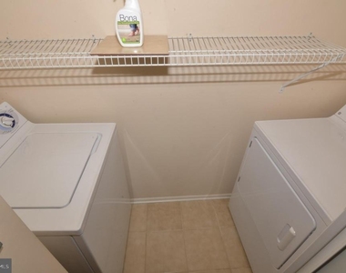 1793 Jonathan Way - Photo Thumbnail 9