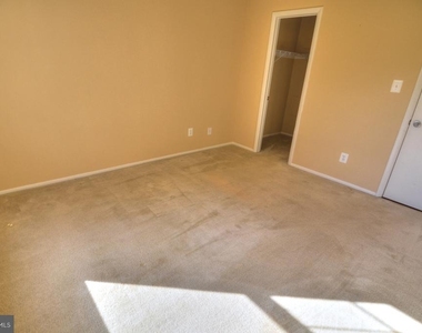 1793 Jonathan Way - Photo Thumbnail 13