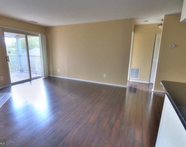 1793 Jonathan Way - Photo Thumbnail 3