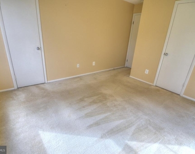 1793 Jonathan Way - Photo Thumbnail 32