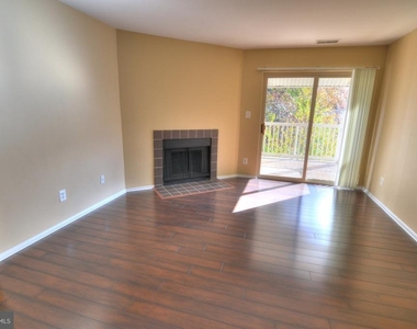 1793 Jonathan Way - Photo Thumbnail 6