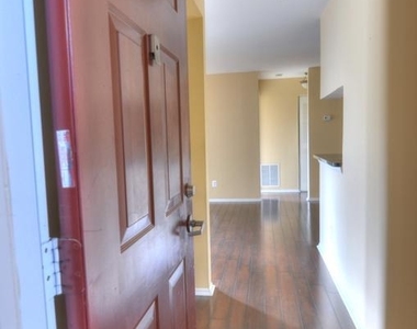 1793 Jonathan Way - Photo Thumbnail 2