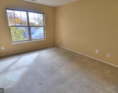 1793 Jonathan Way - Photo Thumbnail 10