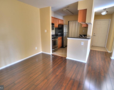 1793 Jonathan Way - Photo Thumbnail 7