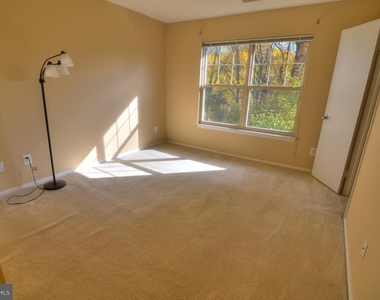 1793 Jonathan Way - Photo Thumbnail 21