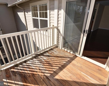 1793 Jonathan Way - Photo Thumbnail 28