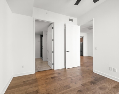 84 East Ave - Photo Thumbnail 4
