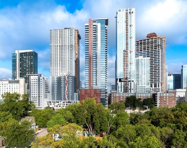84 East Ave - Photo Thumbnail 12