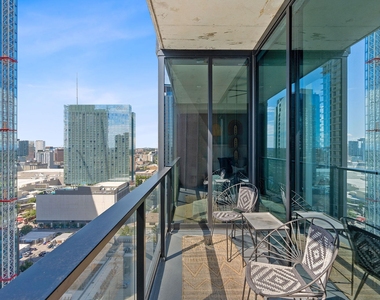 84 East Ave - Photo Thumbnail 9