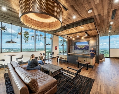 84 East Ave - Photo Thumbnail 18