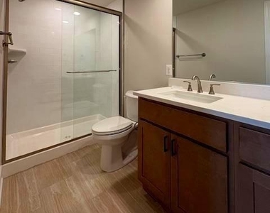 1801-103 Princess Anne Street - Photo Thumbnail 2