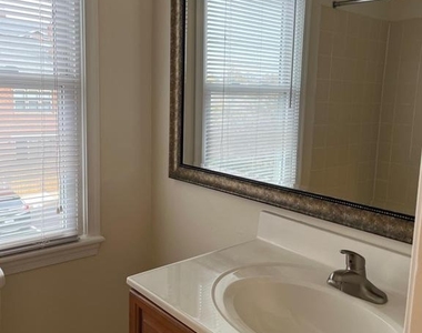 1533 Oronoco Street - Photo Thumbnail 11