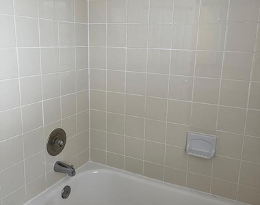 1533 Oronoco Street - Photo Thumbnail 12