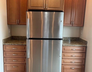 1533 Oronoco Street - Photo Thumbnail 6