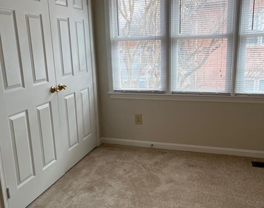 1533 Oronoco Street - Photo Thumbnail 13