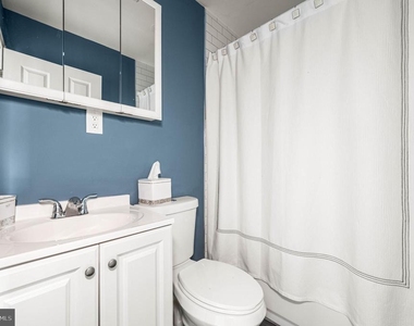 1510 W York Street - Photo Thumbnail 13