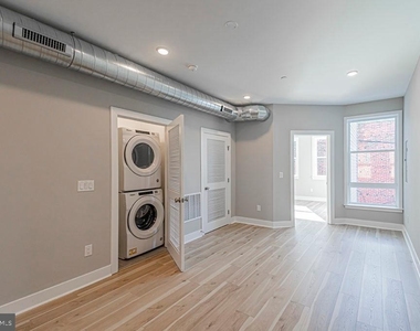 1448 S 52nd Street - Photo Thumbnail 3