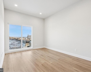 2157 E Lehigh Avenue - Photo Thumbnail 5