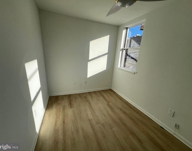 626 S 8th Street - Photo Thumbnail 12