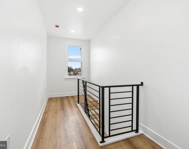 908 Reed Street - Photo Thumbnail 14