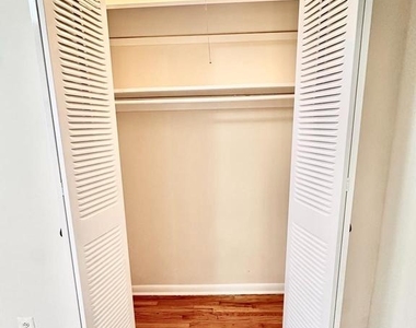 945 E Chelten Avenue - Photo Thumbnail 5